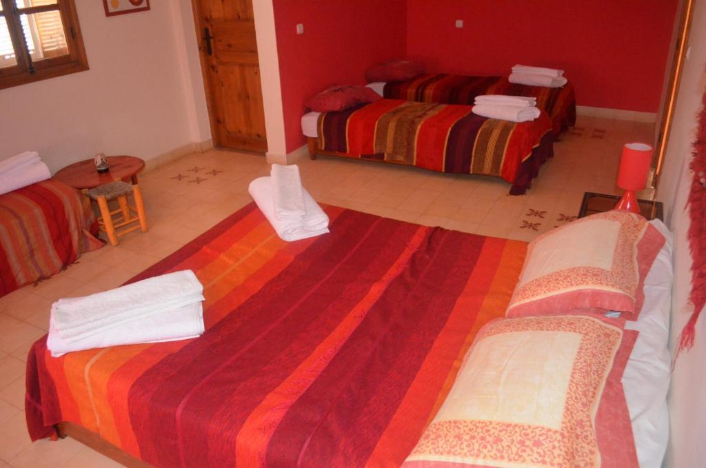 Casa Naima Otel Ida Ougourd Oda fotoğraf